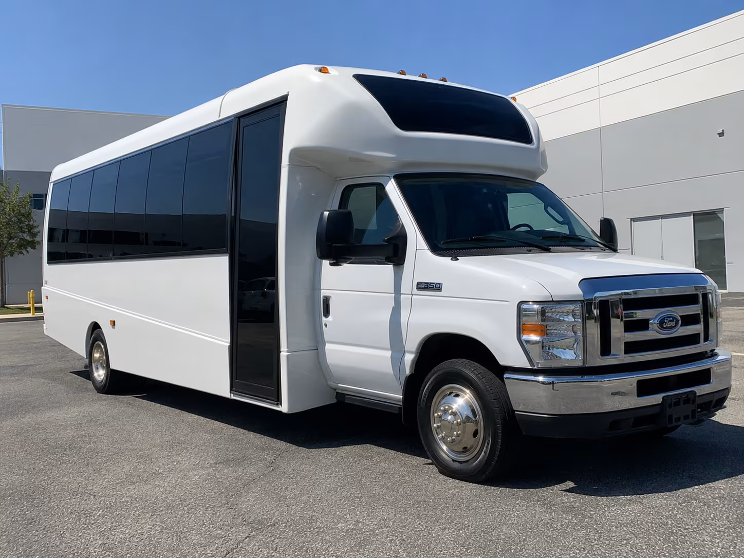 large scale convention shuttle buses for erie s hotels and event venues